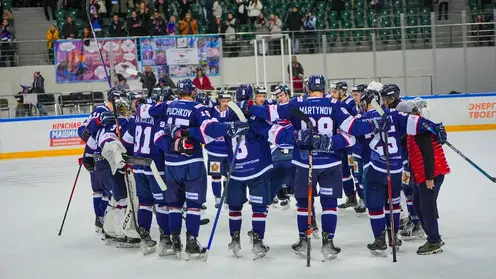 Хоккеисты «Сокола» в Красноярске проиграли «Динамо-Алтай»