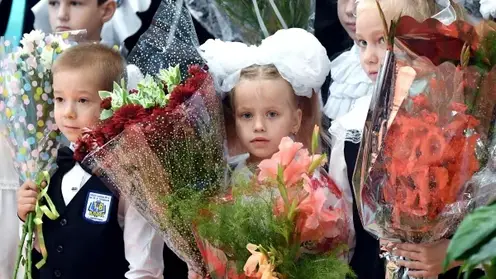В Красноярске в ТРЦ «Планета» открылась большая школьная ярмарка