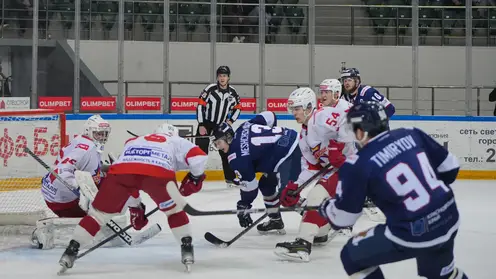 Хоккейный «Сокол» уступил в домашнем матче «Ижстали»