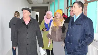 Единороссы проверили ход капитального ремонта школ в городе Бородино