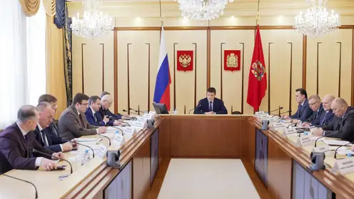 Правительство Красноярского края обсуждает реализацию задач, поставленных Владимиром Путиным в послании Федеральному собранию
